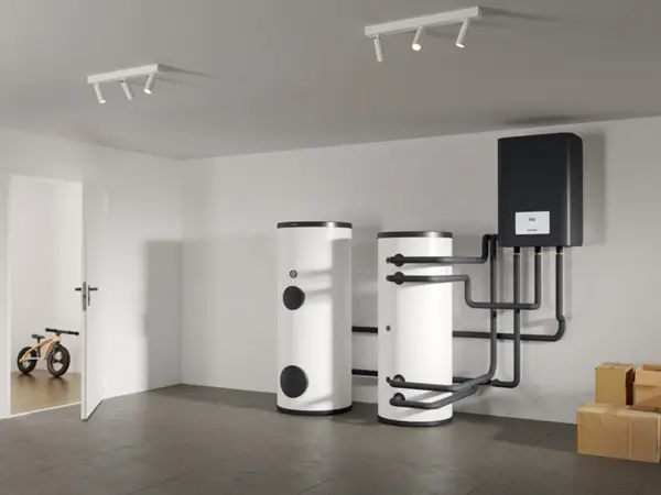 Hydraulický modul Stiebel Eltron HM Trend s tepelným čerpadlom Stiebel Eltron HPA-O 10.2 Trend v technickej miestnosti rodinného domu